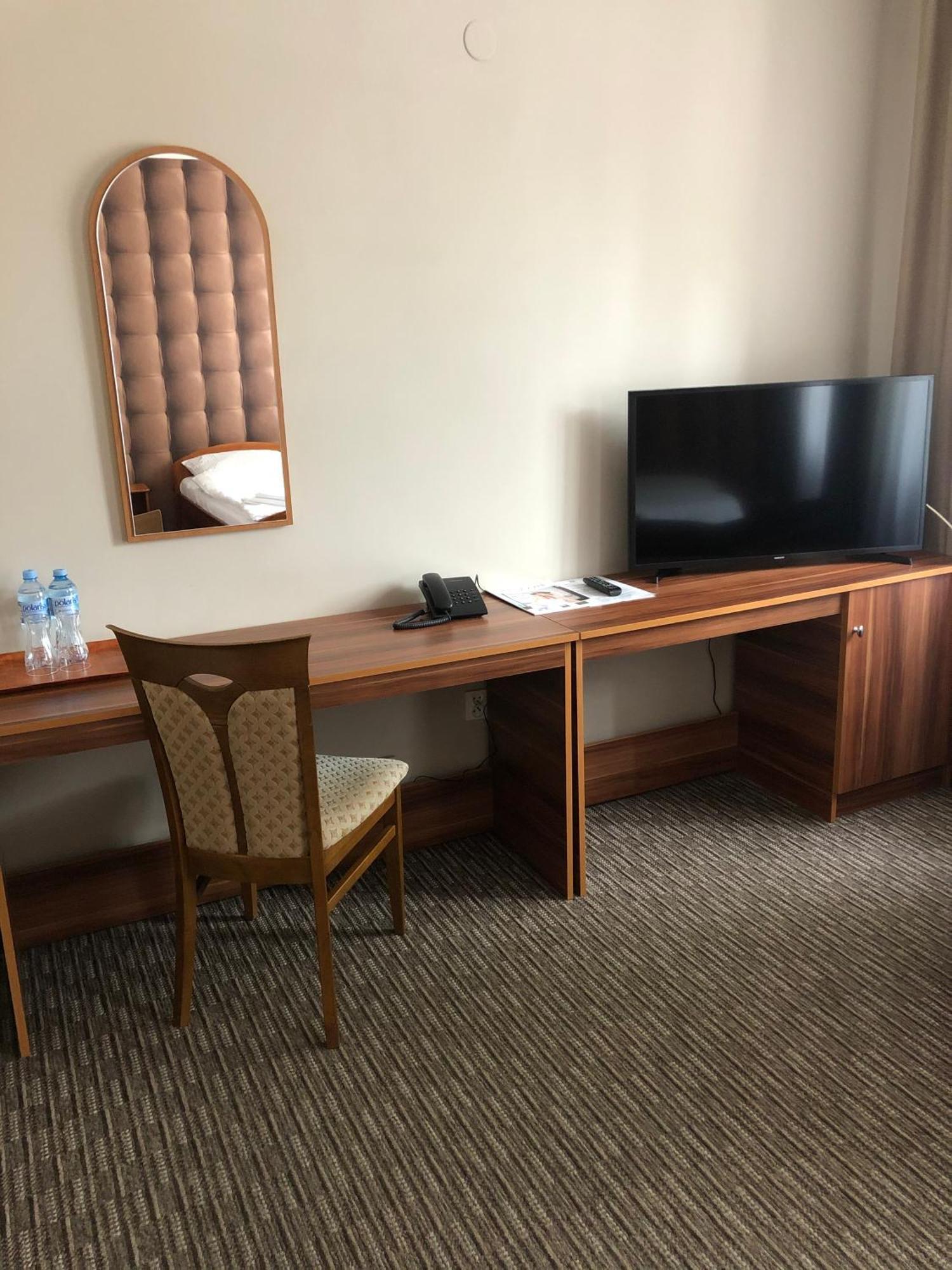 Hotel Krystyna Szczytno  Esterno foto