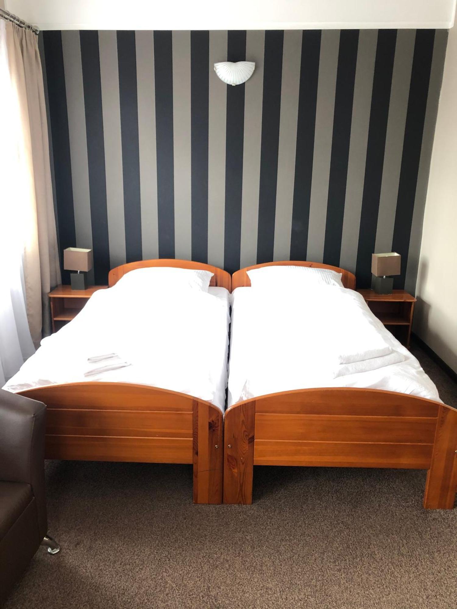 Hotel Krystyna Szczytno  Esterno foto
